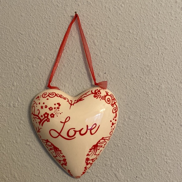 Ceramic heart wall hanging - Picture 2 of 5
